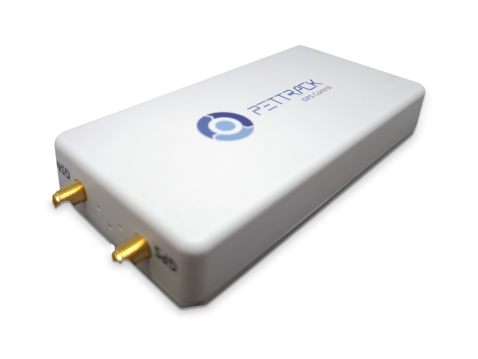 FleetControl Track Pro: weißes Telematikgerät mit PetTrack-Logo und GSM- und GPS-Antennenanschluss
